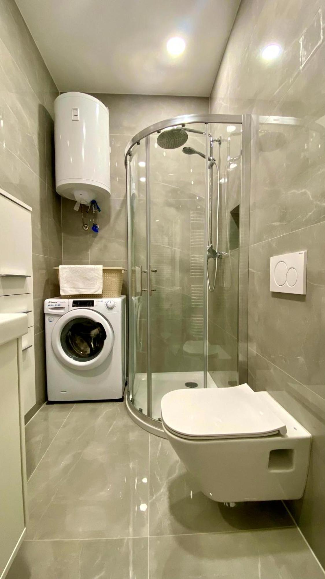 Little Plaza Duplex Apartment ลูบลิยานา ภายนอก รูปภาพ